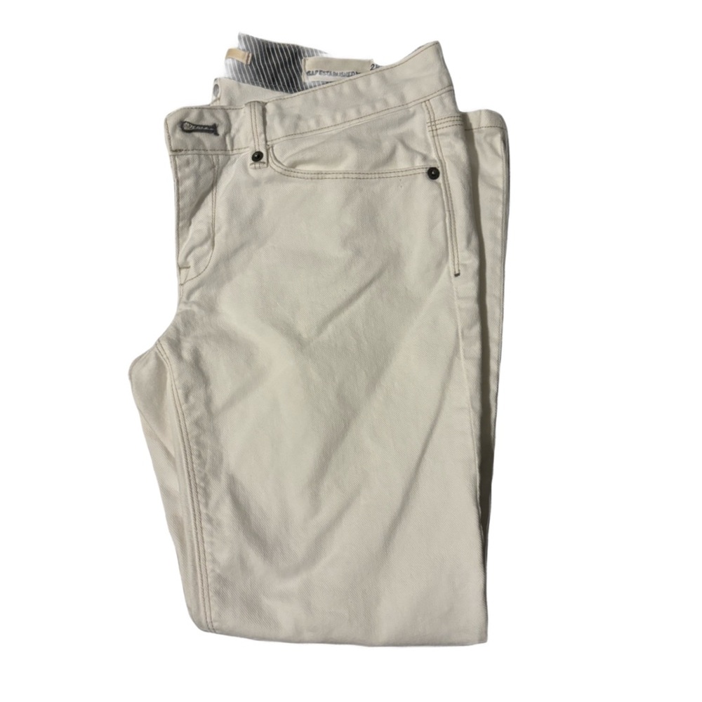 Gap Women’s Size 28 White Jeans